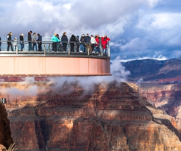 Las Vegas: Grand Canyon West & Hoover Dam Tour + Breakfast