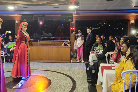 Istanbul: Bosphorus Dinner Cruise with Turkish Night ShowBosphorus Dinner Cruise With Turkish Night Show