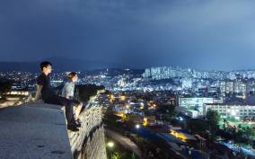 Seoul: Nighttime Hidden Gems Walking Tour