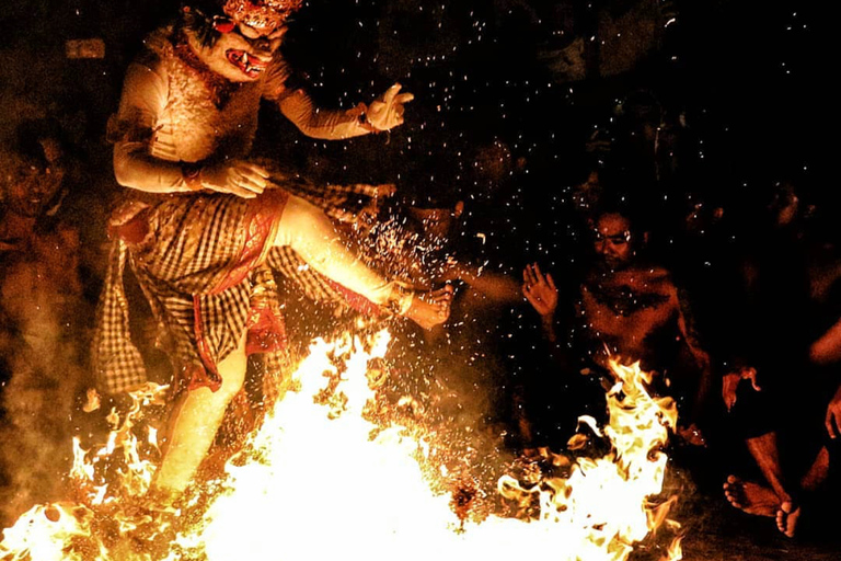 Bali: Uluwatu Temple Tour with Optional Kecak Dance TicketPrivate Tour from Central Bali