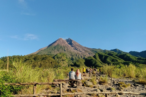 De Yogyakarta: Templos de 2 dias, Volcano Sunrise e Cave Tour