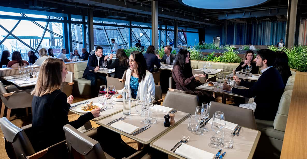 Afbeelding 30 van Parijs: Madame Brasserie in de Eiffeltoren – 3-gangenlunch om 13:30 uur