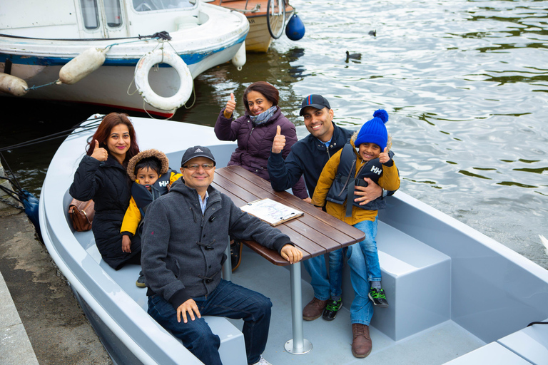 London: GoBoat Rental in Kingston upon Thames 2-Hour Rental