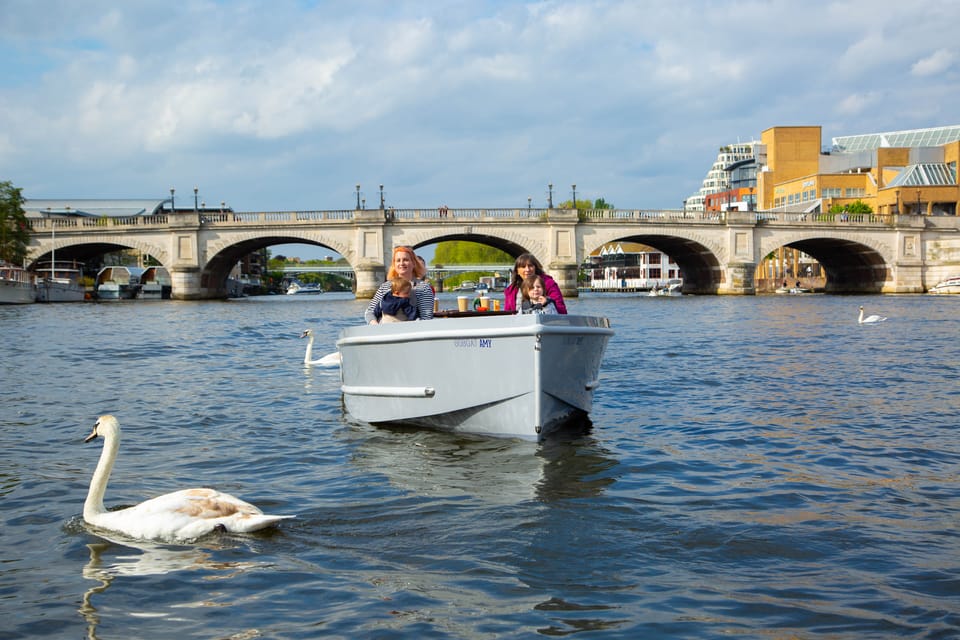 London: GoBoat Rental in Kingston upon Thames