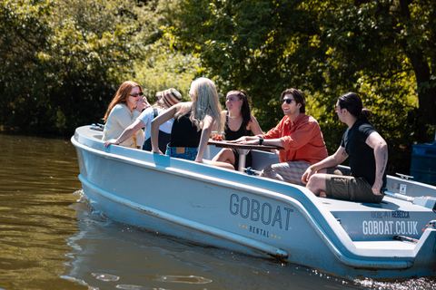London: GoBoat Rental in Kingston upon Thames 2-Hour Rental