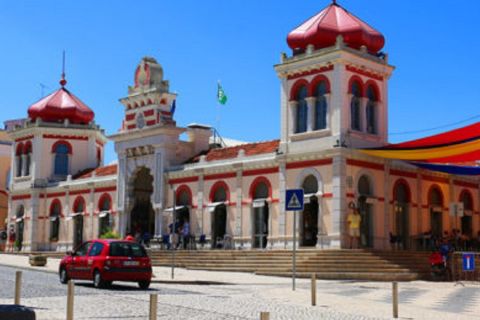 From Albufeira: Guided Loulé Market and City Tour
