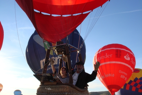 Segovia: Prywatny lot balonem dla 2 osób z Cava i śniadaniem