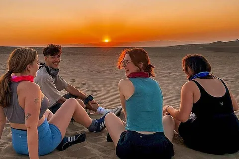 From Lima: Paracas and Huacachina Oasis Tour with Luxury Bus