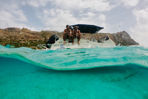 Vom Hafen von Kissamos: Balos und Gramvousa Private RIB Cruise