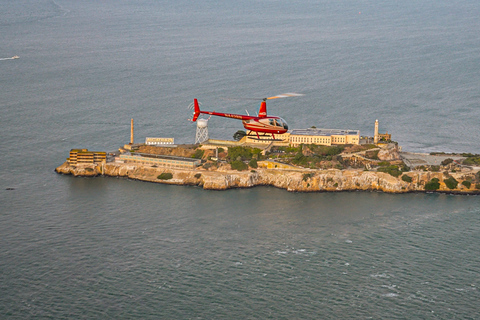 San Francisco: Golden Gate Helicopter AdventureGolden Gate Helikopteräventyr med transfer