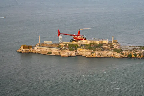 Från Sausalito: San Francisco och Alcatraz Helicopter Tour