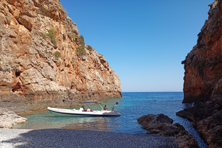 Desde Chania: viaje en barco privado por la bahía de Balos y la isla de Gramvousa