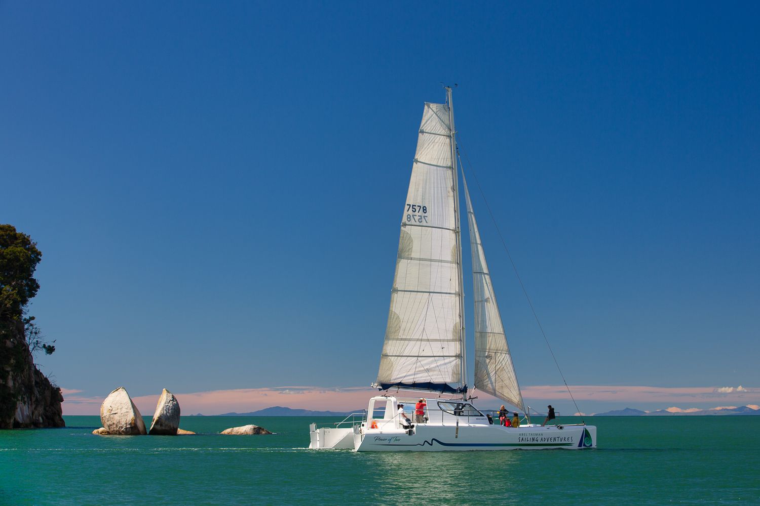 Abel Tasman National Park: Tages-Segelabenteuer mit Mittagessen
