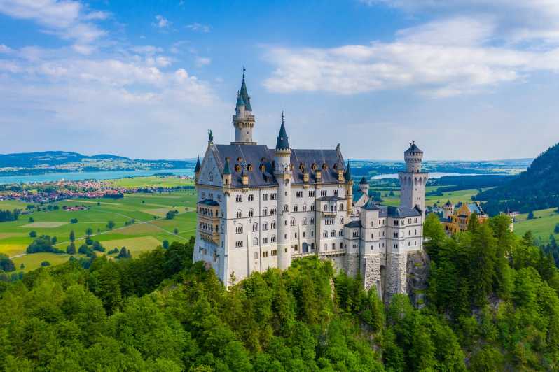 Depuis Munich : Excursion d'une journée aux châteaux de Neuschwanstein et de Linderhof