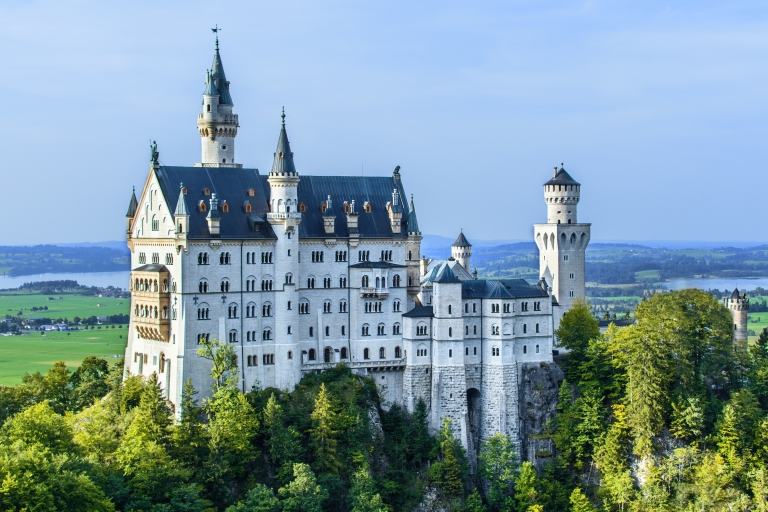 Z Monachium: Prywatna wycieczka do zamku NeuschwansteinWycieczka z przewodnikiem-kierowcą