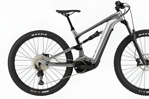 Bolonia: Descubre la ciudad en E-Bike de alquiler con equipo de seguridad