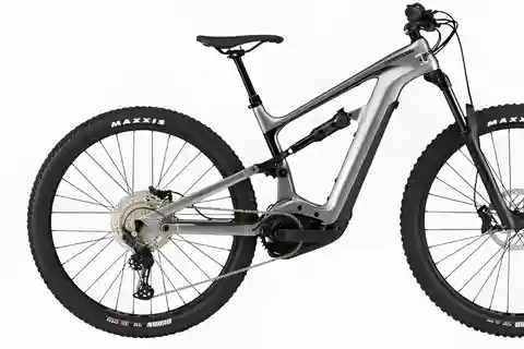 Bologna: City Discover by E-Bike Rental with Safety Gear