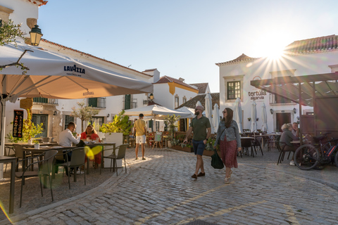 From Lisbon: Private Transfer to Porto, with Stop at Nazaré