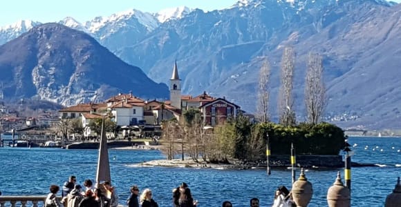 From Stresa: Isola Pescatori Hop-on Hop-off Boat Tour