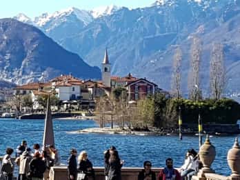 From Stresa: Isola Pescatori Hop-on Hop-off Boat Tour