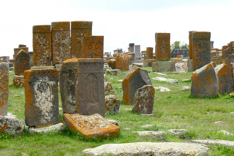 Group Tour: Hayravank, Noratus, Selim, Winery, Jermuk