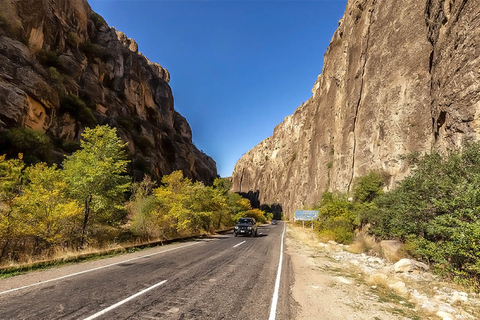 Group Tour: Hayravank, Noratus, Selim, Winery, Jermuk