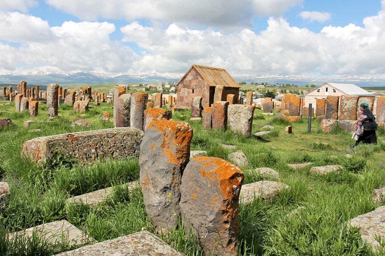 Group Tour: Hayravank, Noratus, Selim, Winery, Jermuk