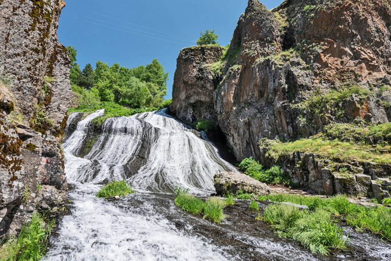 Group Tour: Hayravank, Noratus, Selim, Winery, Jermuk
