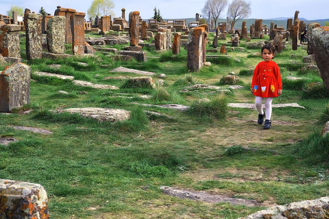 Group Tour: Hayravank, Noratus, Selim, Winery, Jermuk