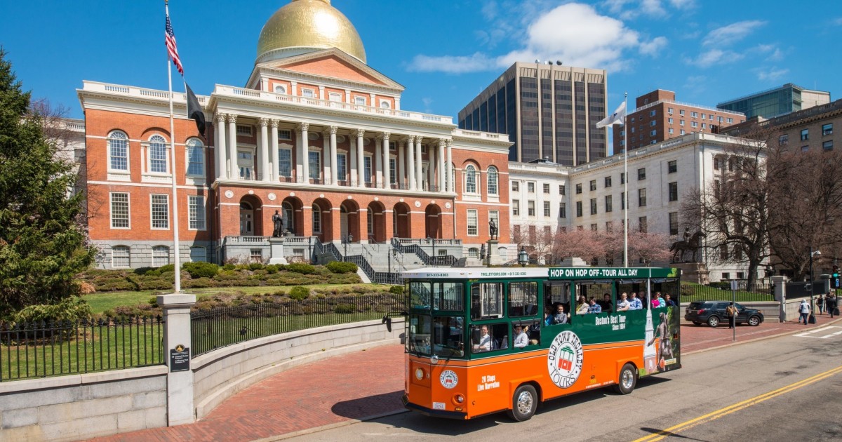 boston hop on hop off trolley tour with 14 stops