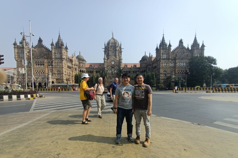 Excursões em terra em Mumbai : Passeio turístico em MumbaiNorwegian Sky no porto de Mumbai