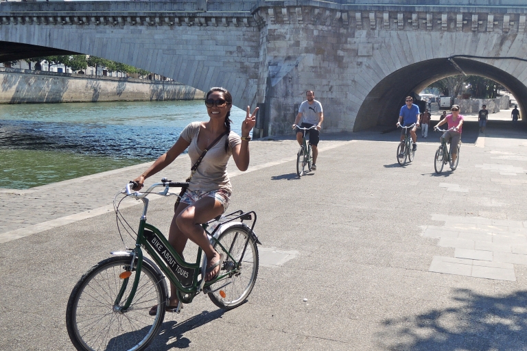 París: tour de 3 horas en bicicleta con un guía local