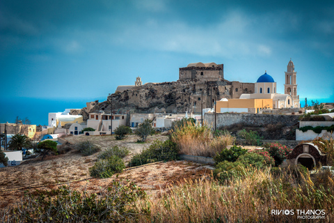 From Oia & Thera: Santorini Villages Guided Tour with Pickup