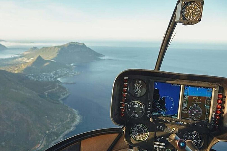 Van Santorini: privé enkele helikoptervlucht naar eilandenHelikoptervlucht van Santorini naar Chania