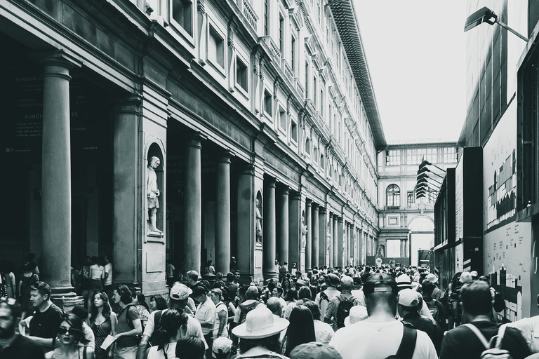 Florencia: visita guiada sin colas a la Galería de los UffiziEntradas sin colas con visita guiada en francés