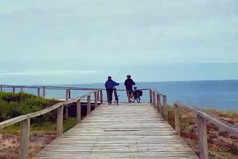 From Nazaré: Self-Guided Half-Day or Full-Day E-bike Rental