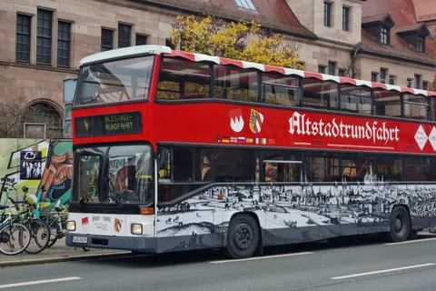 Núremberg: Visita guiada en autobús por el casco antiguo
