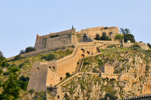 Från Aten: Privat tur till Mykene, Nafplio och EpidaurusHämtning och/eller avlämning på vilken adress som helst i det angivna området.