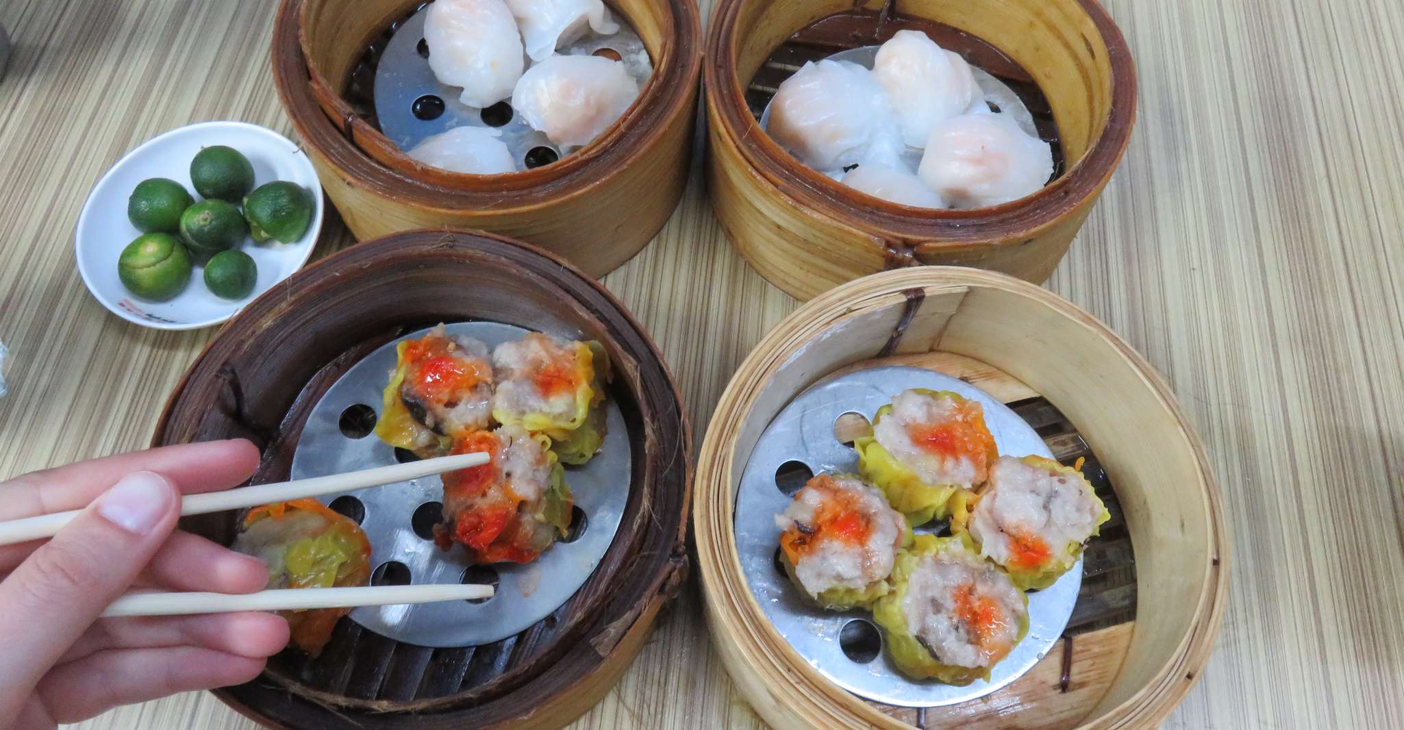 Manila, Radfahren und Walking Food Tour - Hizvo
