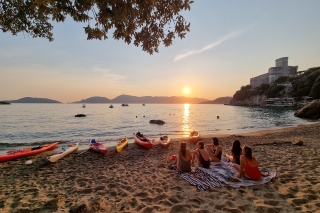 From Lerici: Kayaking Tour to the Bay of Poets with Drinks