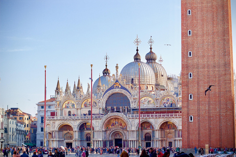 Venice: St Mark's Basilica & Gondola in the afternoon Tour in English