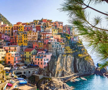 From La Spezia: Shore Excursion to Cinque Terre by Train