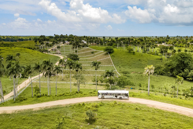 Punta Cana: Xploration Animal Park Bus Tour with Encounters Punta Cana: Xploration Animal Encounters