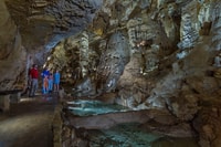 San Antonio, Naturbrücke Cavern Eingang und Führung - Hizvo