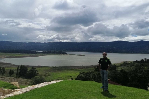 Bogota: visite de la légende d'El Dorado et de la cathédrale de selDépart du parc 93