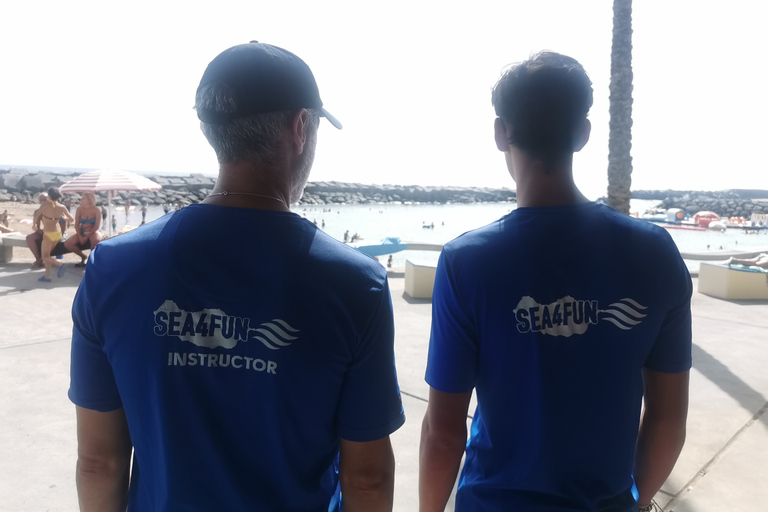 Efoil lektion i surfbräda på Calheta BeachSurfbrädeslektion med E-foil i Calheta Beach