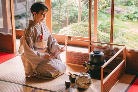 Ceremonia parzenia herbaty w Kioto ze wspaniałym widokiem na ogródGarden Teahouse Prywatna ceremonia parzenia herbaty