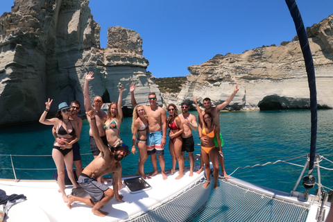 Milos: Full-Day Catamaran Cruise with Paddle Board