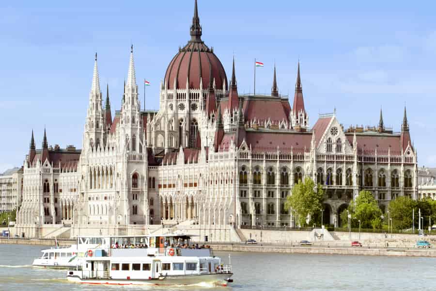 Budapest: Führung durch das Parlamentsgebäude auf Spanisch. Foto: GetYourGuide