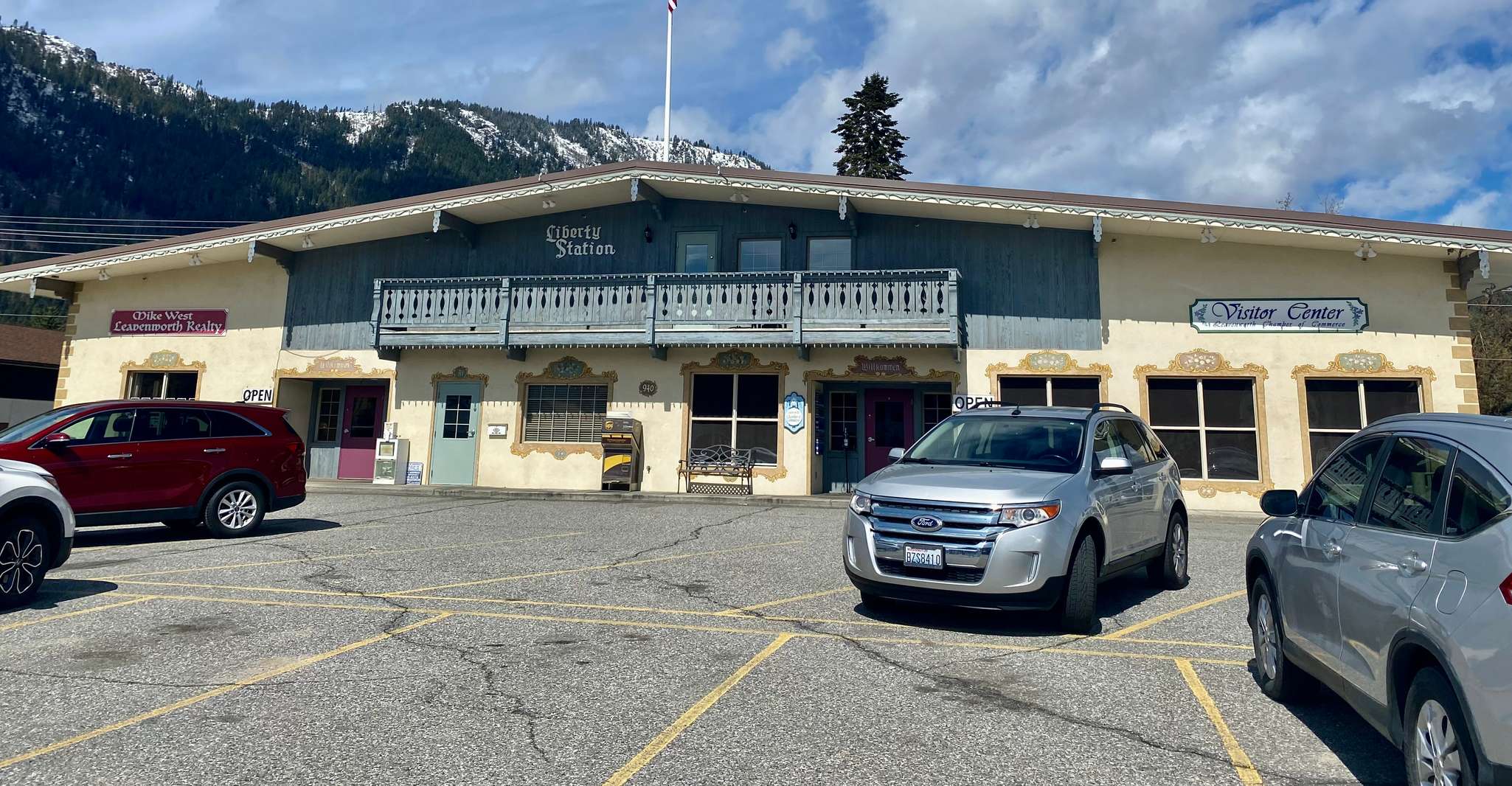 Leavenworth, Scenic Self-Driven Audio Tour - Housity